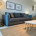 Beautiful House In T2 Pool And Garage *