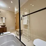 Beautiful House In T2 Pool And Garage 펜션 알부페이라