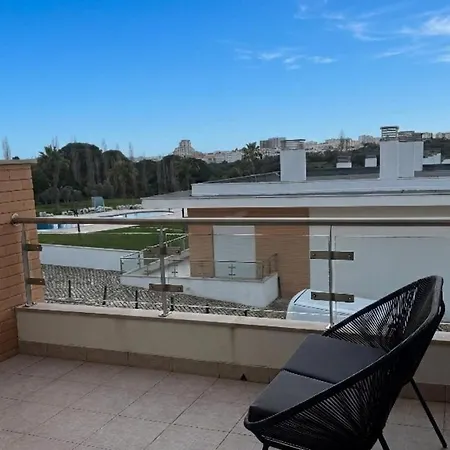 Beautiful Family House In Albufeira T2 Pool And Garage *