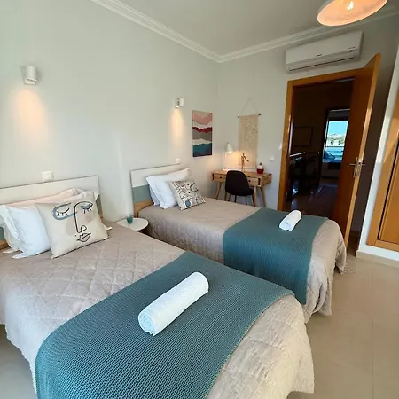 Beautiful Family House In Albufeira T2 Pool And Garage * Albufeira