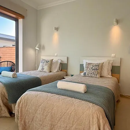Beautiful Family House In Albufeira T2 Pool And Garage *