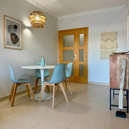 Beautiful Family House In Albufeira T2 Pool And Garage *