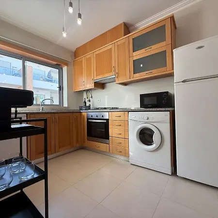 Beautiful Family House In Albufeira T2 Pool And Garage