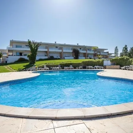 Beautiful Family House In Albufeira T2 Pool And Garage