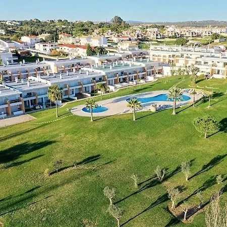 Beautiful Family House In Albufeira T2 Pool And Garage Dom wakacyjny Albufeira